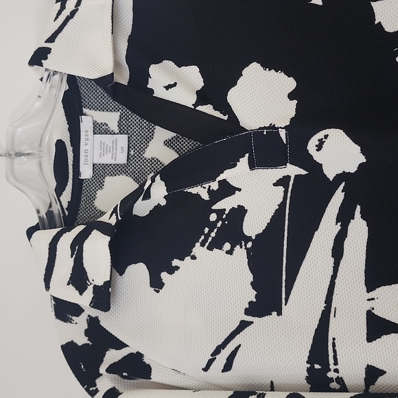 Tunic - Picture 2 of 3